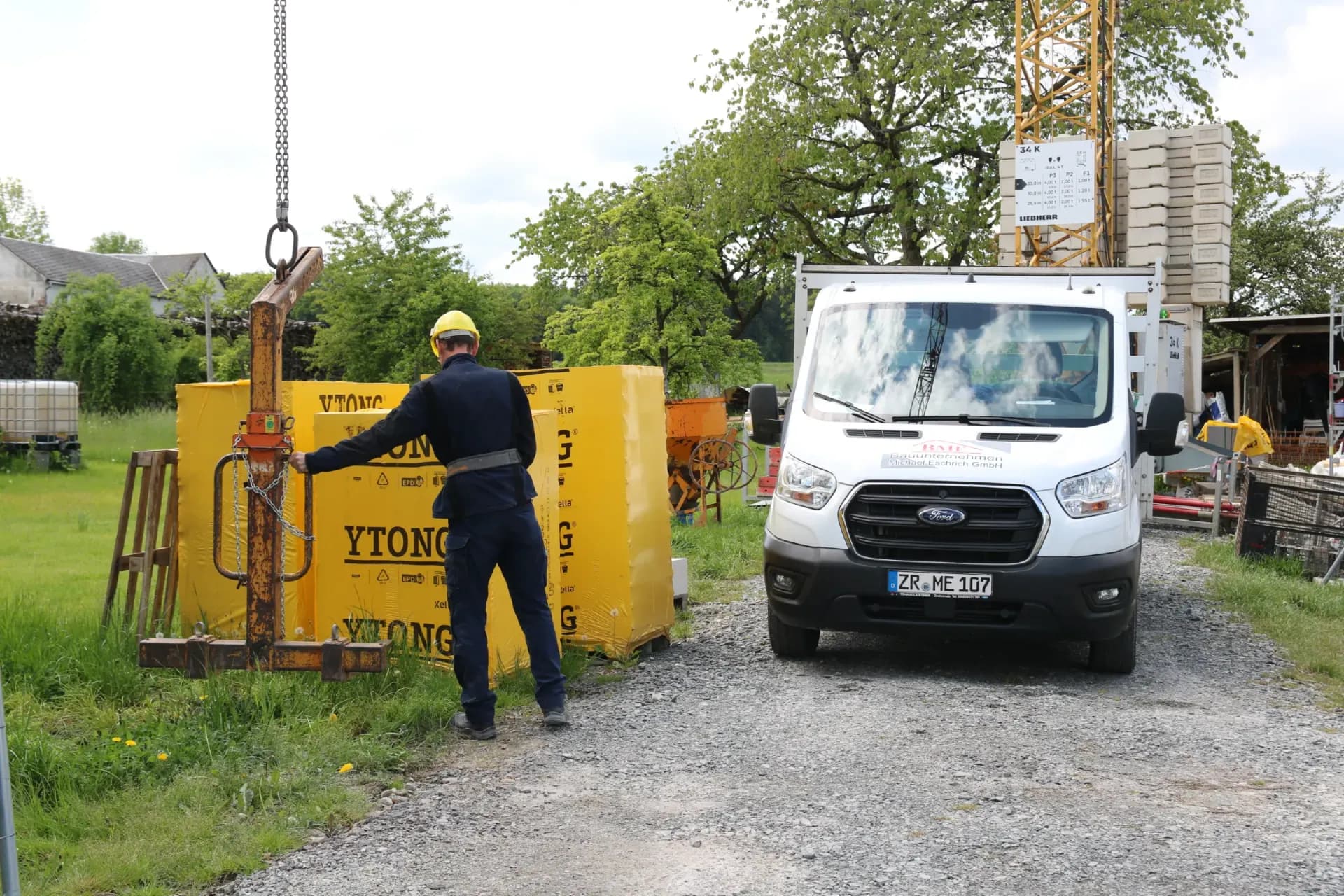Handwerker von Eschrich Bau auf der Baustelle